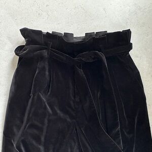 Alice + Olivia Black High waist velvet pants size 2 XS